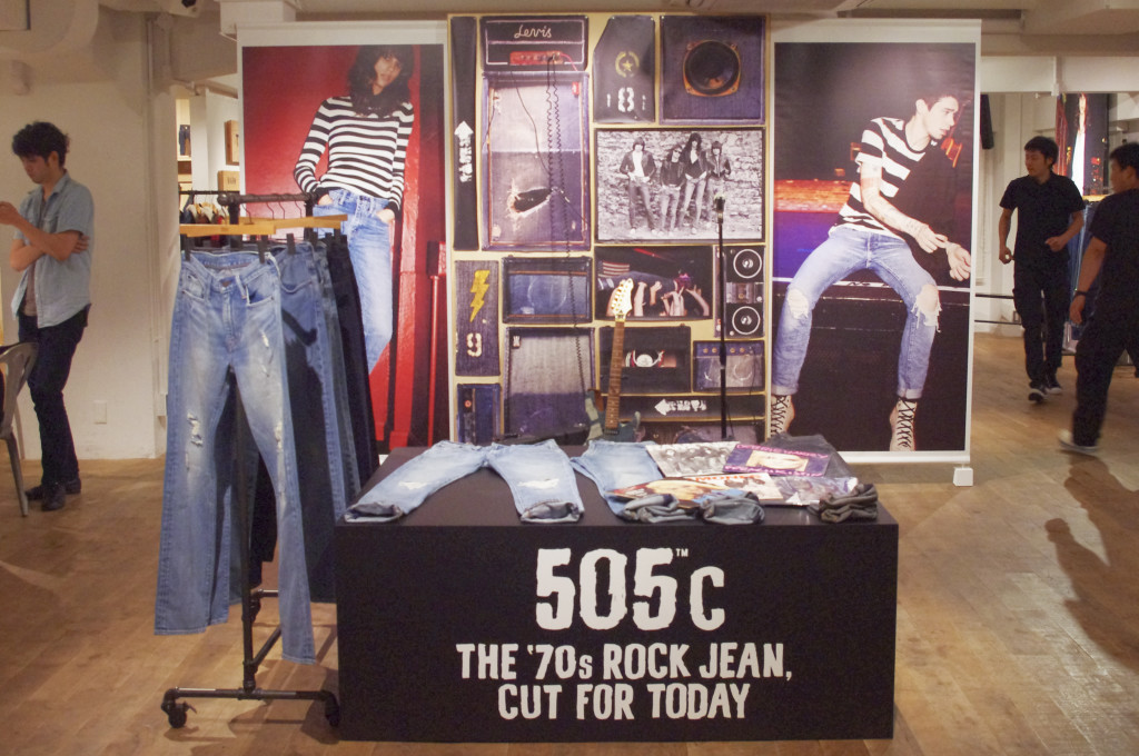 A new work by Levi's® that remastered the air of the 70's to the present age.  / RoC Staff / Ring of Colour