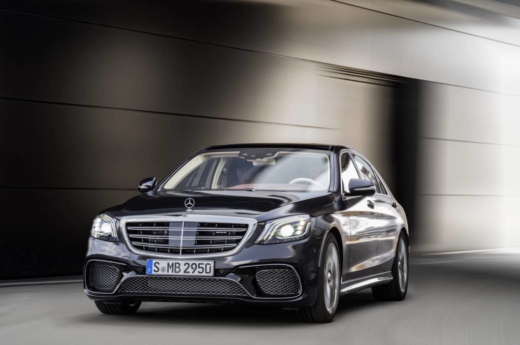 Mercedes-AMG S 65, anthrazitblau // Mercedes-AMG S 65, anthracite blue Kraftstoffverbrauch kombiniert: 11,9 l/100 km, CO2-Emissionen kombiniert: 279 g/km // Fuel consumption combined: 11,9 l/100 km; Combined CO2 emissions: 279 g/km