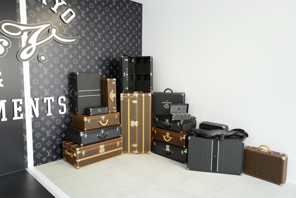 Louis Vuitton Suitcases 3D model