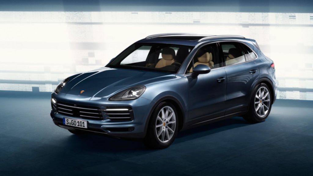 2018-porsche-cayenne-leaked-official-image