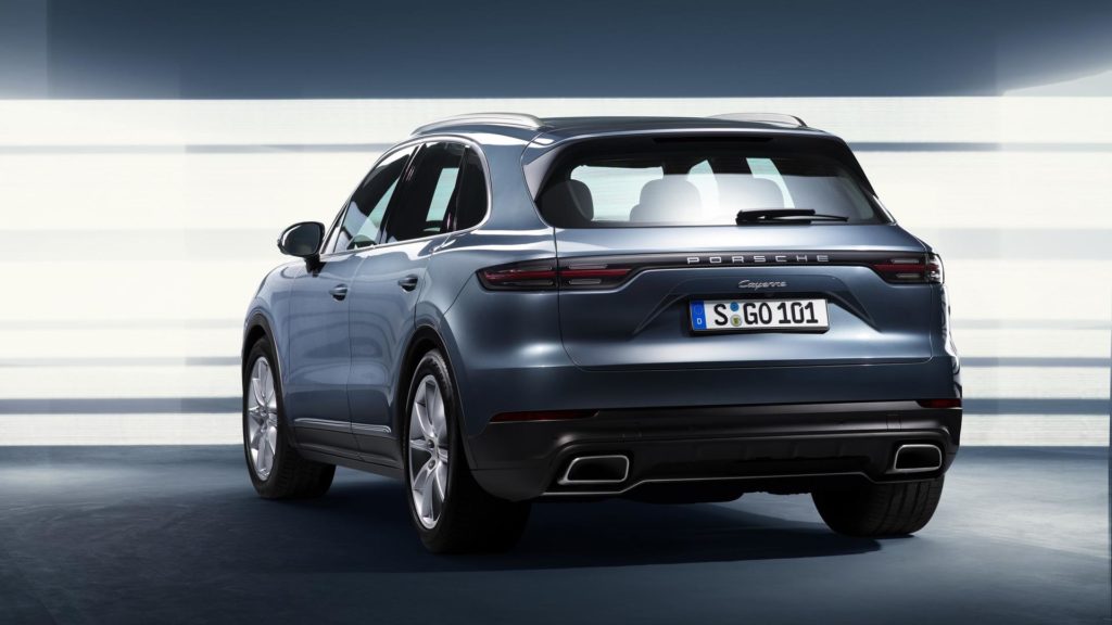2018-porsche-cayenne-leaked-official-image-2
