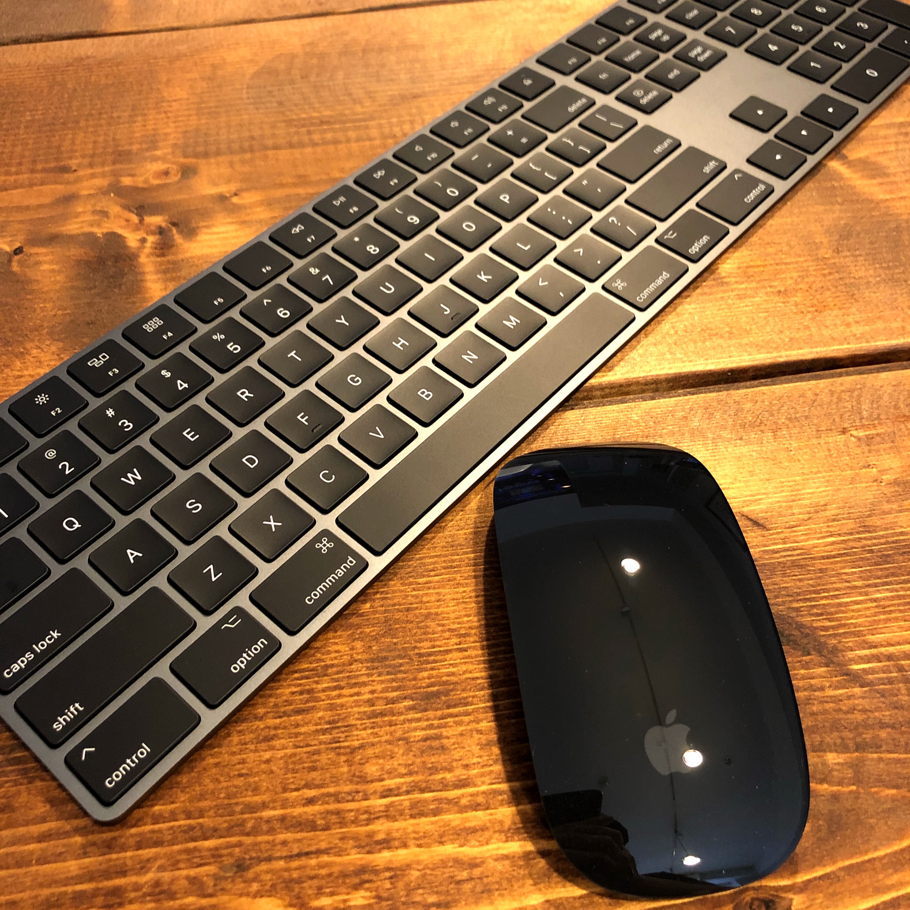 Apple Magic Keyboard(テンキー付 日本語(JIS)グレイ