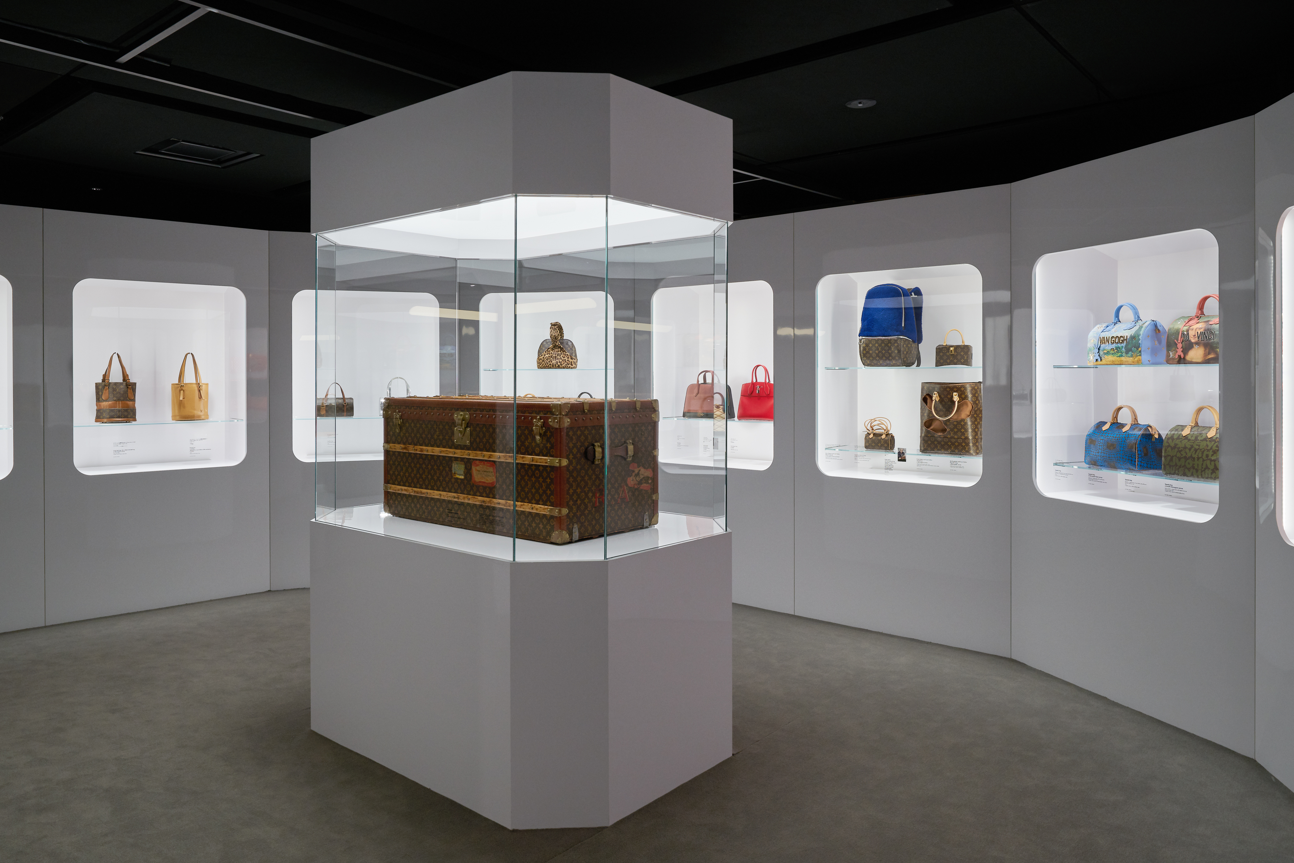 Louis Vuitton 'TIME CAPSULE' exhibition is landing in Japan / RoC 