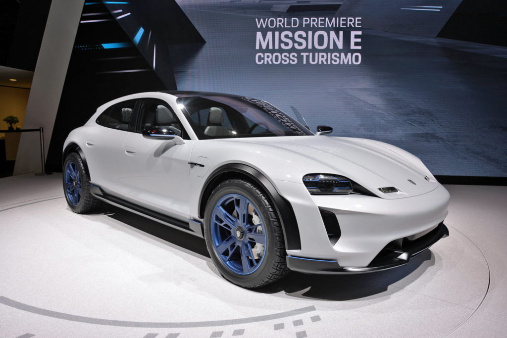 dt - geneva - porsche - mission - e - cross - turismo - concept - 1