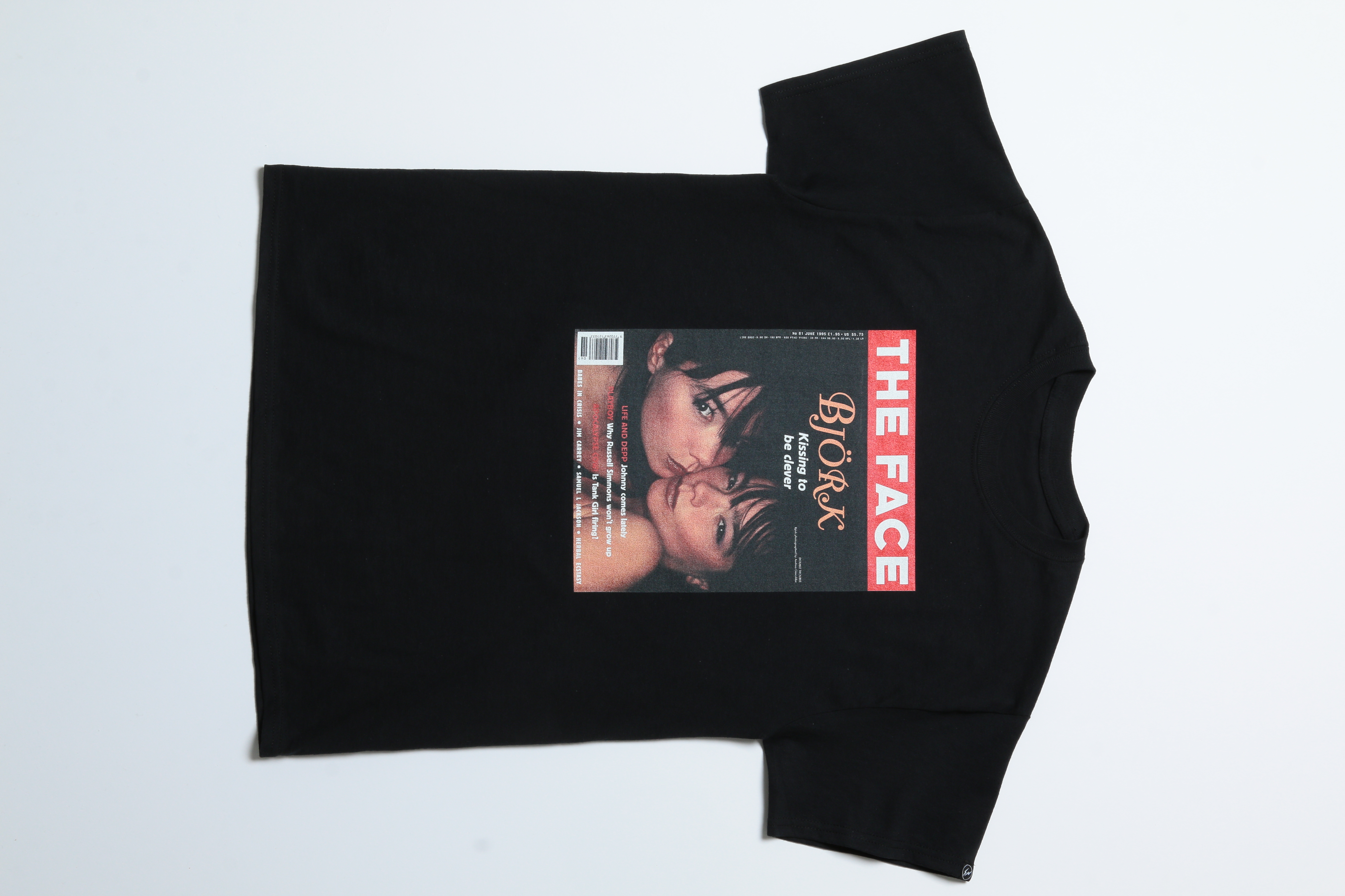 THE FACE and fragment design put covers of the legendary culture magazine  on T-shirts / RoC Staff / Ring of Colour