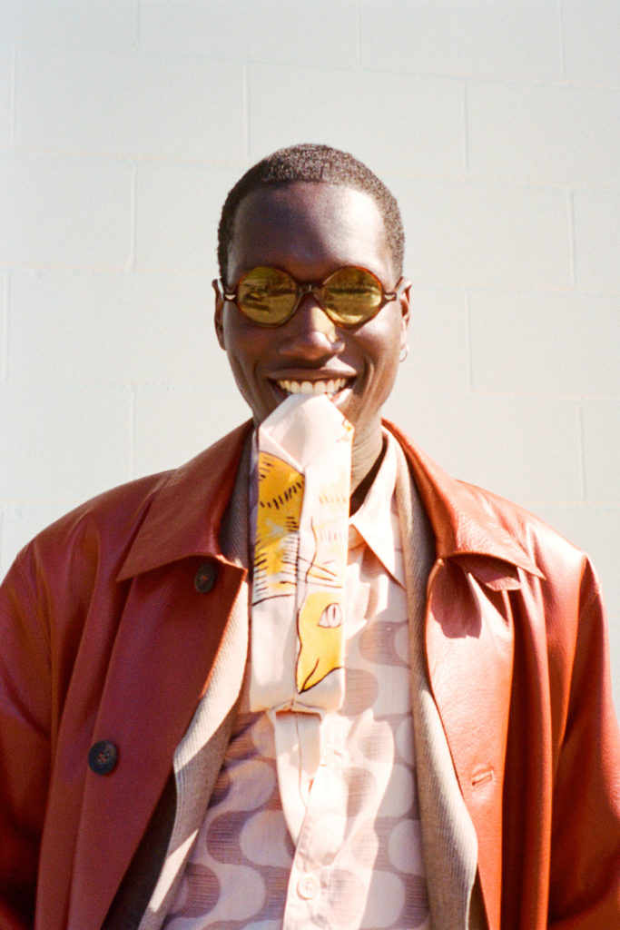 ジョルジオ・アルマーニの猫がモチーフ OUR LEGACY×EMPORIO ARMANI